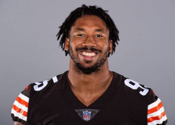 HBCU News – NFL star gives back to his mother’s HBCU