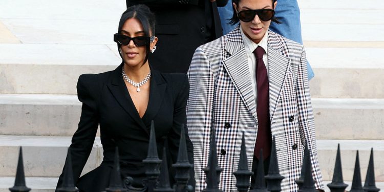 Kim Kardashian Testifies in Paris Robbery Trial