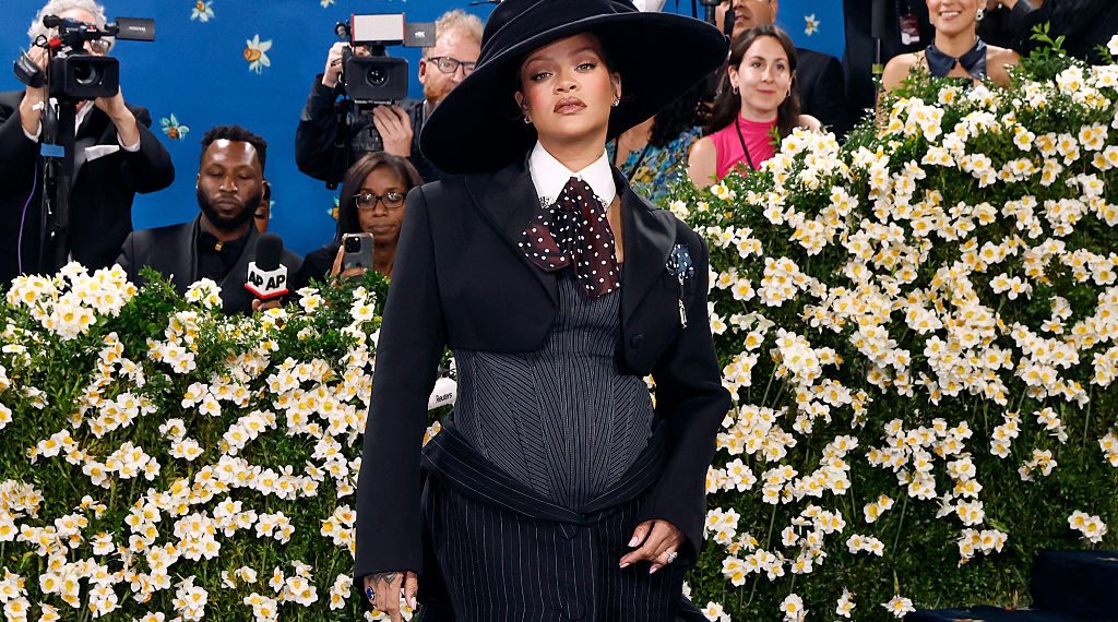 Rihanna (Kind Of) Returns To Music With New ‘Smurfs’ Song