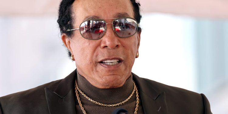 Smokey Robinson Accused of Sexual Assault by Four Women