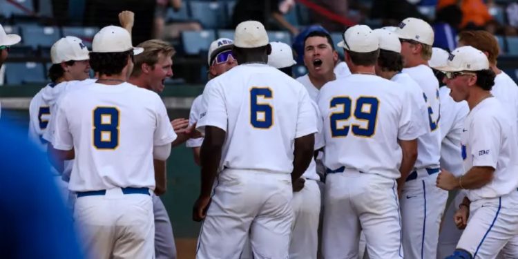 Facing elimination and down to last three outs was no problem for HBCU baseball team