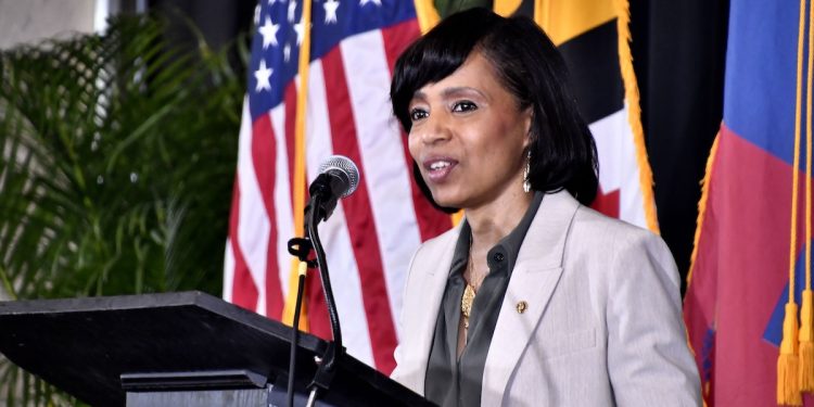 Alsobrooks honors Mandela’s legacy at Bowie State commencement