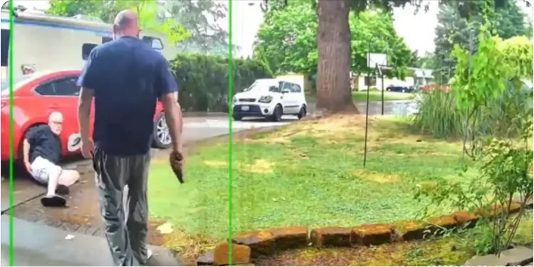 Armed DoorDash Driver Returns to Customer’s Home to Demand Tip, Brawls with Grandfather In Front Yard, Video Shows