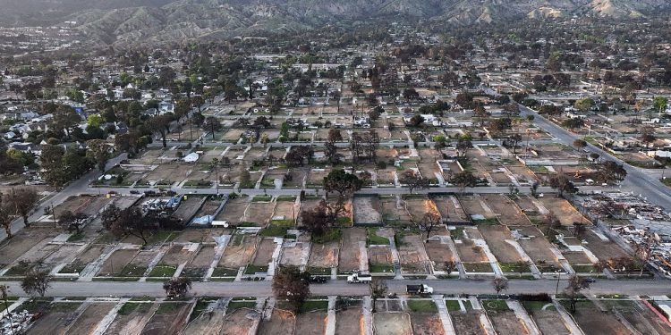 Lawmaker Wants Audit To Examine Altadena Fire Responses
