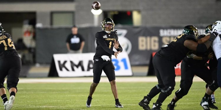 DeSean Jackson lands All-America quarterback in portal