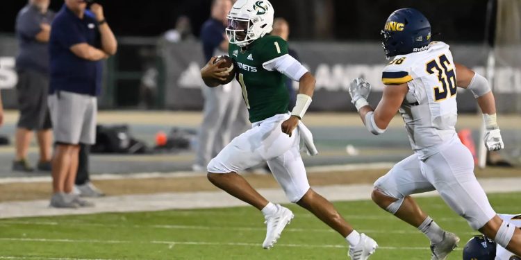Delaware State welcomes new quarterback to football program