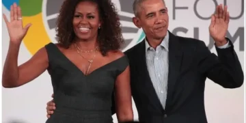 Fans Call Out Michelle Obama After She Slips Shady Remark About Barack’s Presidential Dream During Interview