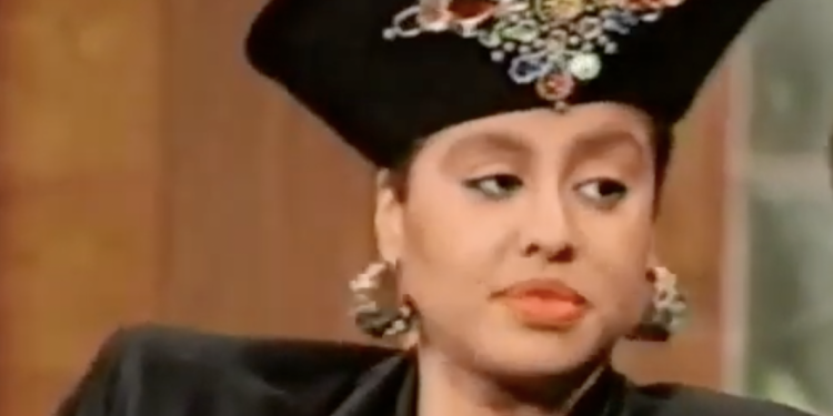 The Highs and Lows of Legendary R&B Singer Phyllis Hyman