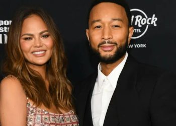 Chrissy Tiegen’s Girls Night Out with ’90s Boy Band Backstreet Boys Takes a Turn After Fans Zoom In on Her Missing Wedding Ring