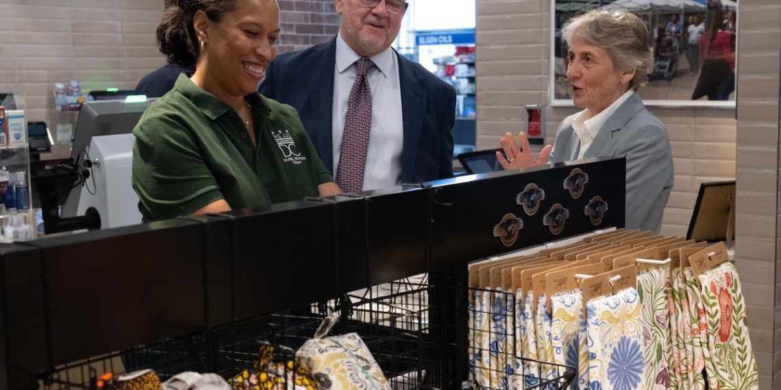 Eastern Market expands to Reagan National Airport