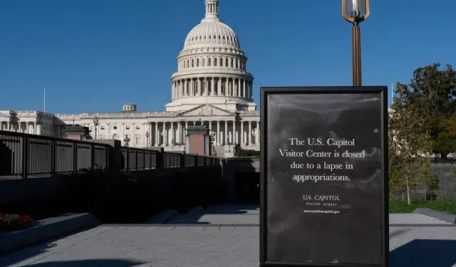 HBCU News – ‘I blame them all’: Travelers frustrated with Washington as shutdown drags on