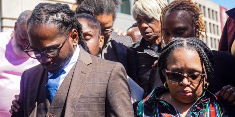 Trayon White awaits verdict after jury fails to decide