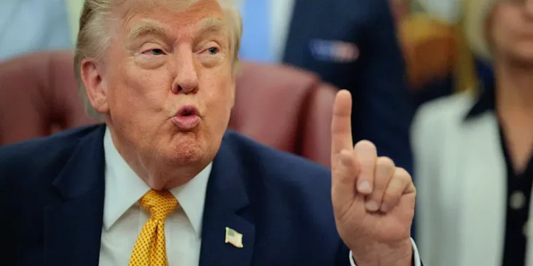 Trump Drops Bizarre Compliment About Young Athlete on Live TV Then Takes an Unexpected Shot at His Bloodline With One Line