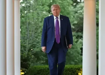 RNC Chair Limits Comments After Trump’s Unusual Hand Placement on His Wife Sparks Backlash