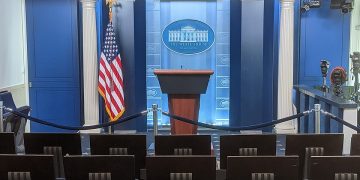 White House press ban challenges First Amendment rights