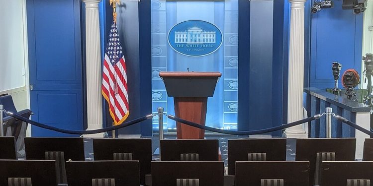 White House press ban challenges First Amendment rights