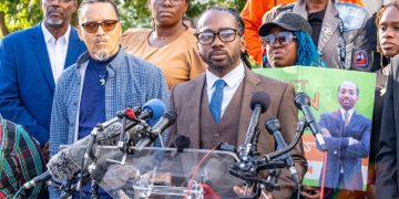 Trayon White sees mistrial in federal bribery trial