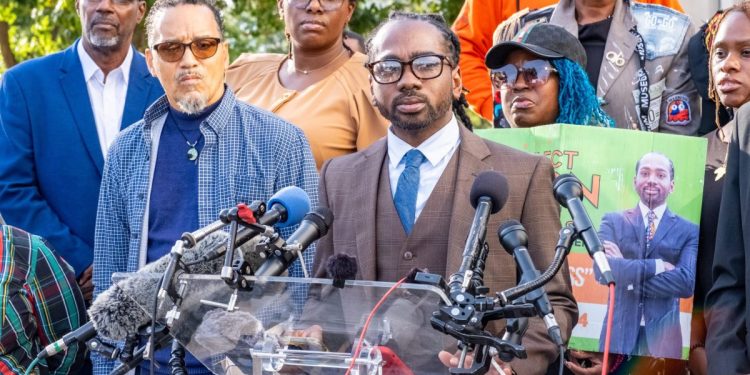 Trayon White sees mistrial in federal bribery trial