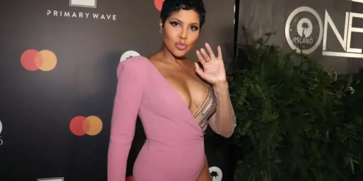 Toni Braxton Turns 59 and Refuses to Hide as She Flaunts Every Curve In Stunning Birthday Shoot