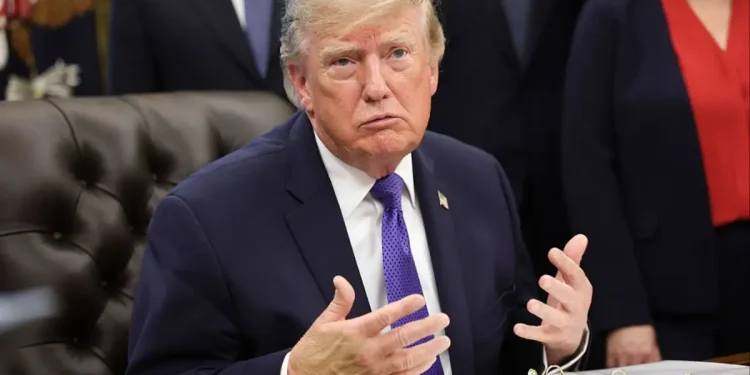 Trump Says He Can Go After Obama, Biden and Hillary Clinton, Then Viewers Spot What’s Behind Him and Can’t Turn Away
